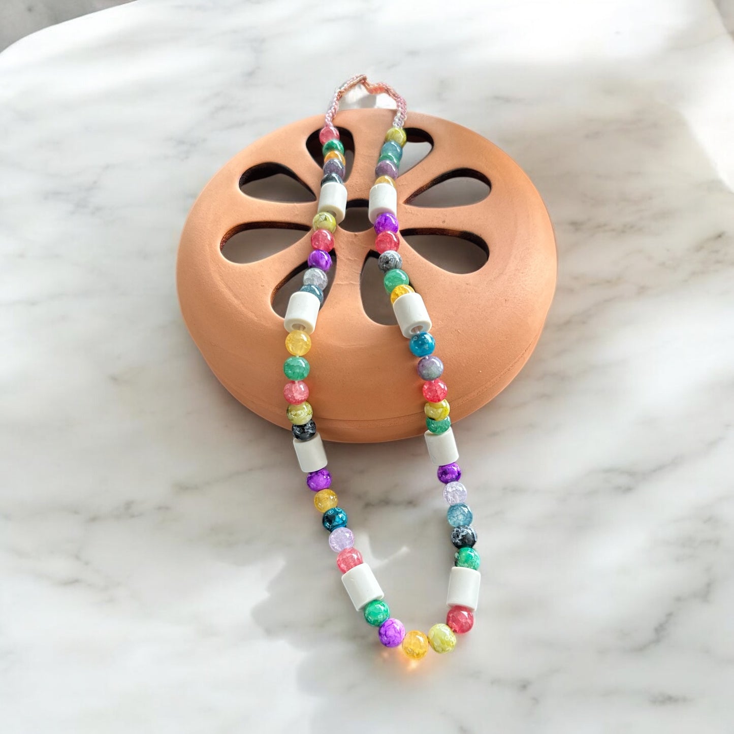 Perlenhalsband „happy“