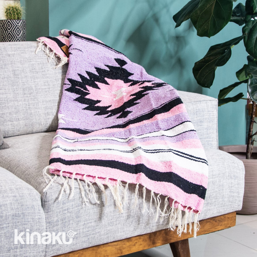 Kinakú Decke Bernal