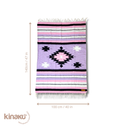 Kinakú Decke Bernal